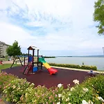 아파트 Bamboo Garden & Wellness
